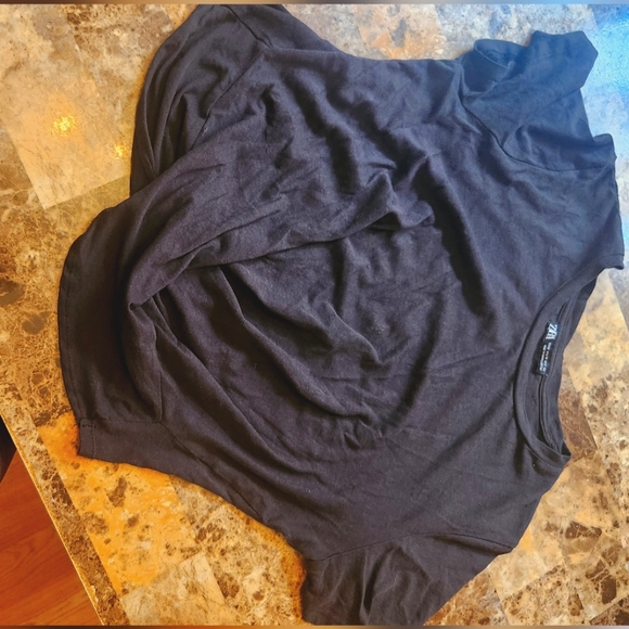 Top - Picture 2 of 3